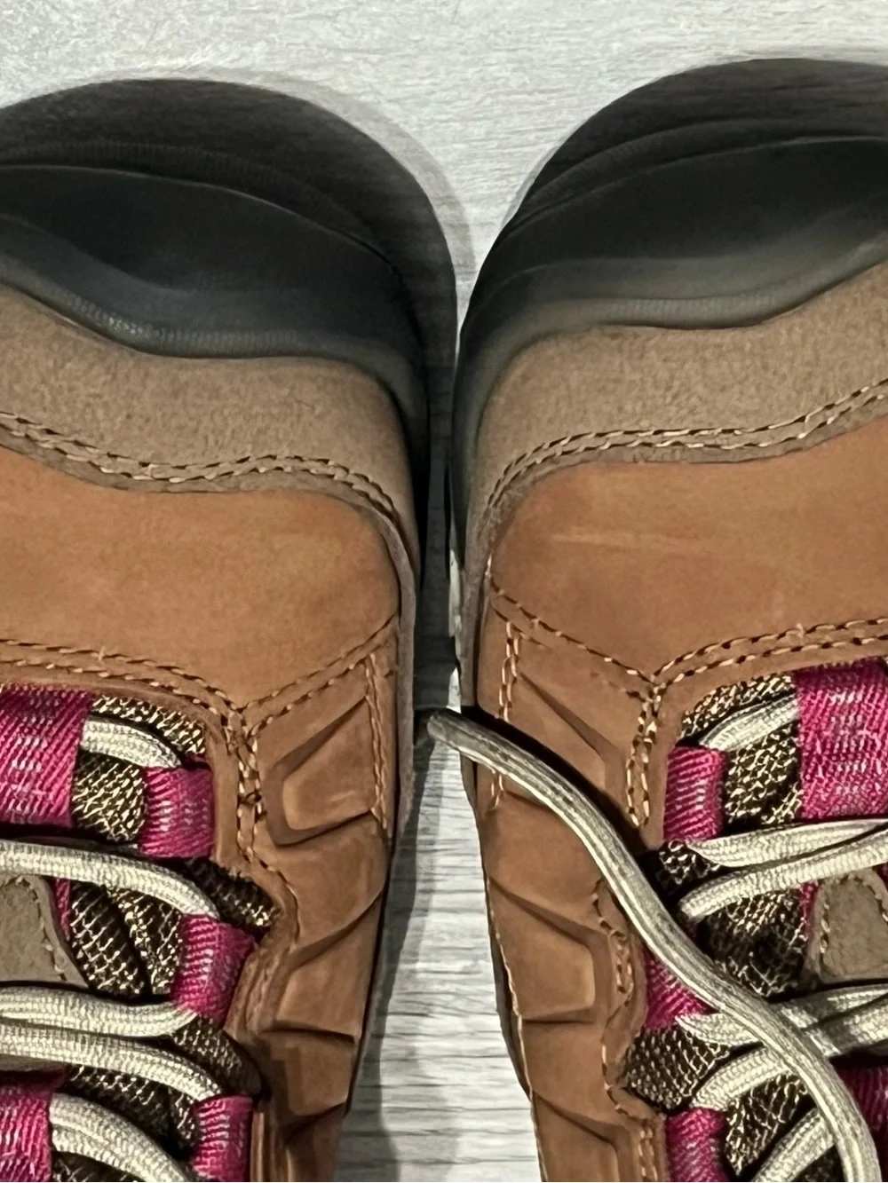 Keen Women's Brown and Magenta Trail Shoe